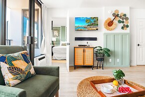 Mountain View Condo with King or Queen Bed and Parking