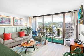 Mountain View Condo with King or Queen Bed and Parking