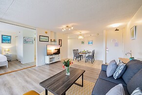 Mountain View Condo with King or Queen Bed and Parking