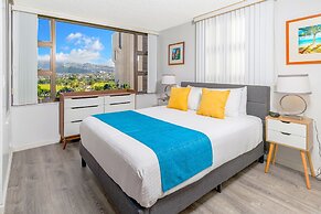 Mountain View Condo with King or Queen Bed and Parking