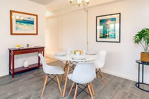 Mountain View Condo with King or Queen Bed and Parking