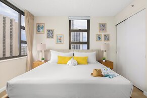 Mountain View Condo with King or Queen Bed and Parking