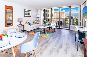 Mountain View Condo with King or Queen Bed and Parking