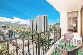 Mountain View Condo with King or Queen Bed and Parking