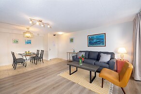 Mountain View Condo with King or Queen Bed and Parking