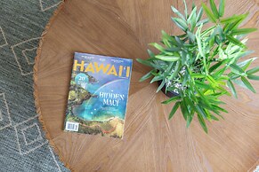 Premium Remodeled Condo in Waikiki with 2 Double Beds and Parking