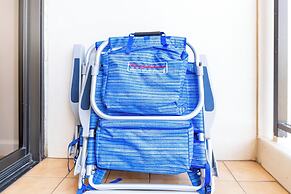 Premium Remodeled Condo in Waikiki with 2 Double Beds and Parking