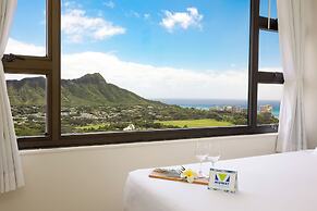 Premium Remodeled Condo in Waikiki with 2 Double Beds and Parking