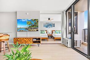 Premium Remodeled Condo in Waikiki with 2 Double Beds and Parking
