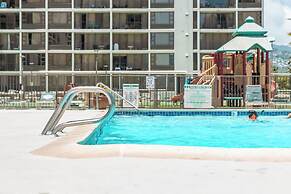 Premium Remodeled Condo in Waikiki with 2 Double Beds and Parking