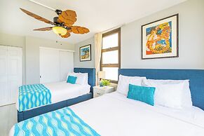 Premium Remodeled Condo in Waikiki with 2 Double Beds and Parking