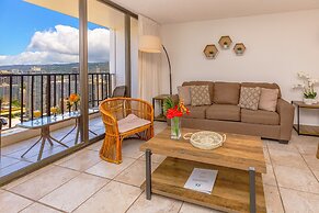 High Floor Ocean View Condo with 2 Double Beds