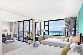 High Floor Ocean View Condo with 2 Double Beds