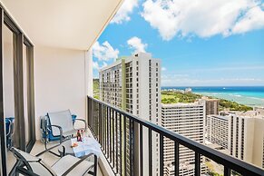 High Floor Ocean View Condo with 2 Double Beds