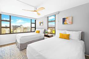 High Floor Ocean View Condo with 2 Double Beds