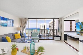 High Floor Ocean View Condo with 2 Double Beds