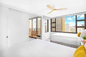 High Floor Ocean View Condo with 2 Double Beds