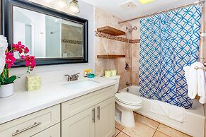 High Floor Ocean View Condo with 2 Double Beds