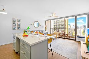 High Floor Ocean View Condo with 2 Double Beds