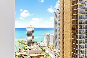 High Floor Ocean View Condo with 2 Double Beds