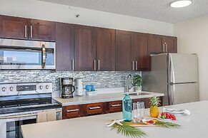 High Floor Ocean View Condo with 2 Double Beds