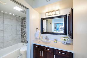 High Floor Ocean View Condo with 2 Double Beds