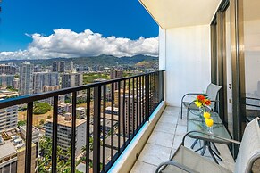 High Floor Ocean View Condo with 2 Double Beds