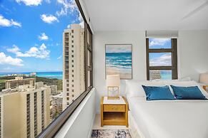 Diamond Head and Ocean views with King Bed and Parking