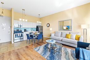 Diamond Head and Ocean views with 2 Double Beds and Parking