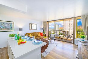 Diamond Head and Ocean views with 2 Double Beds and Parking