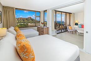 Diamond Head and Ocean views with 2 Double Beds and Parking