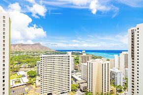 Diamond Head and Ocean views with 2 Double Beds and Parking