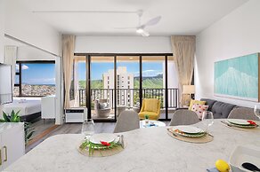 Diamond Head and Ocean views with 2 Double Beds and Parking