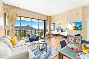 Diamond Head and Ocean views with 2 Double Beds and Parking