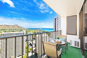 Diamond Head and Ocean views with 2 Double Beds and Parking
