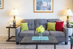 Diamond Head and Ocean views with 2 Double Beds and Parking