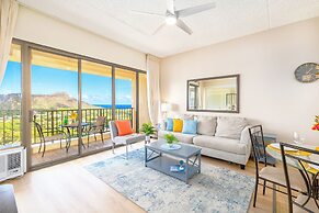 Diamond Head and Ocean views with 2 Double Beds and Parking