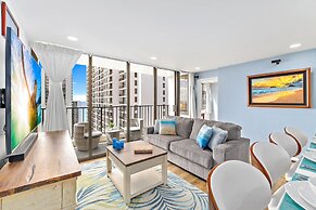 High Floor Ocean View Condo (King Bed and Parking)