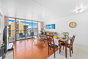 High Floor Ocean View Condo (King Bed and Parking)