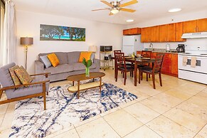 High Floor Ocean View Condo (King Bed and Parking)