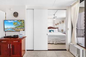 High Floor Ocean View Condo (King Bed and Parking)