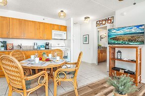 High Floor Ocean View Condo (King Bed and Parking)