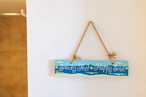 High Floor Mountain View with 2 Double Beds and Parking