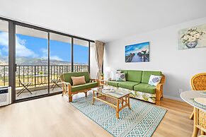 High Floor Mountain View with 2 Double Beds and Parking