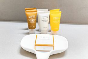 High Floor Mountain View with 2 Double Beds and Parking