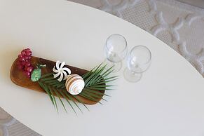 High Floor Mountain View with 2 Double Beds and Parking