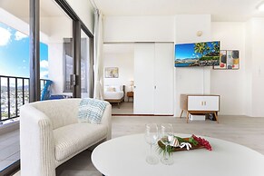 High Floor Mountain View with 2 Double Beds and Parking