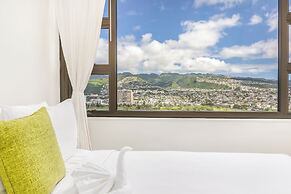 High Floor Mountain View with 2 Double Beds and Parking