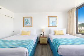 High Floor Mountain View with 2 Double Beds and Parking