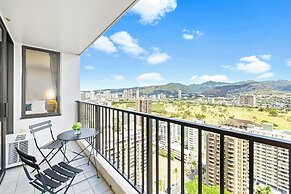 High Floor Mountain View with 2 Double Beds and Parking